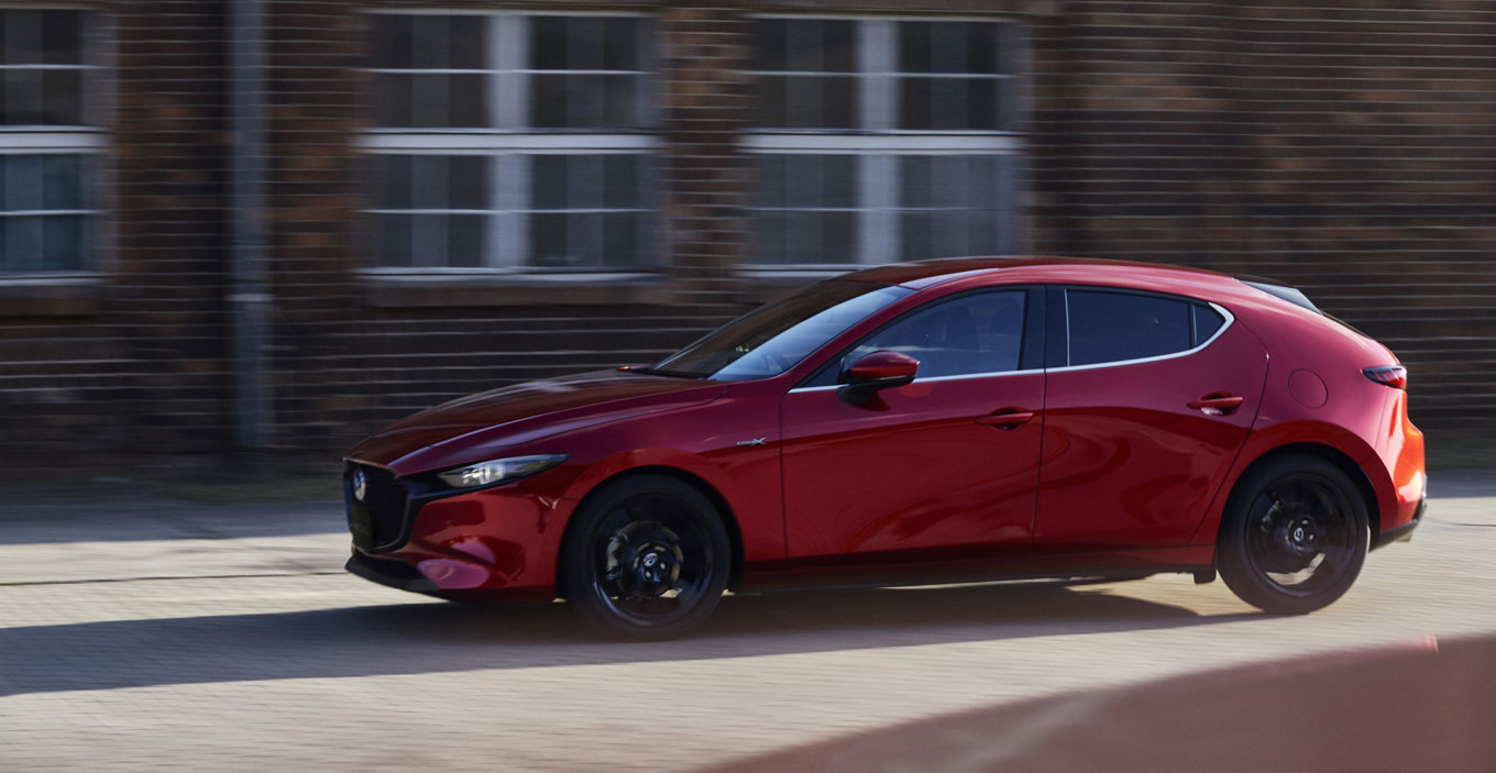 MAZDA 3