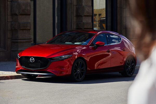 MAZDA 3