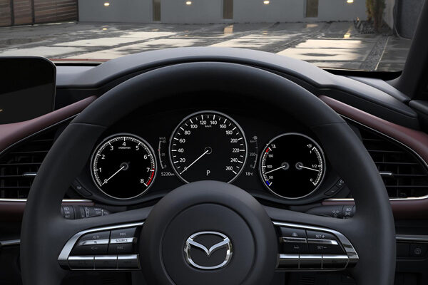 MAZDA 3